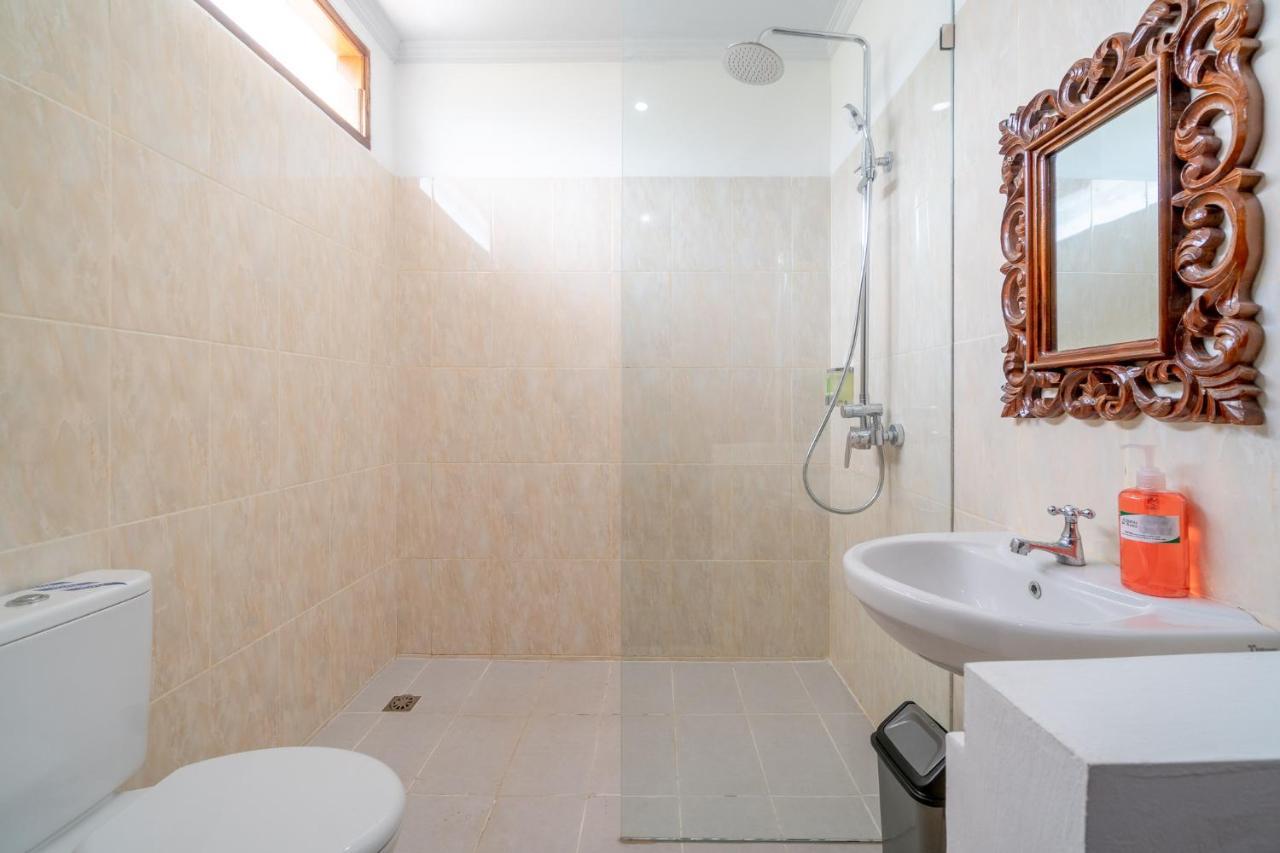 Lo Sari Bungalow Batununggul Exteriör bild