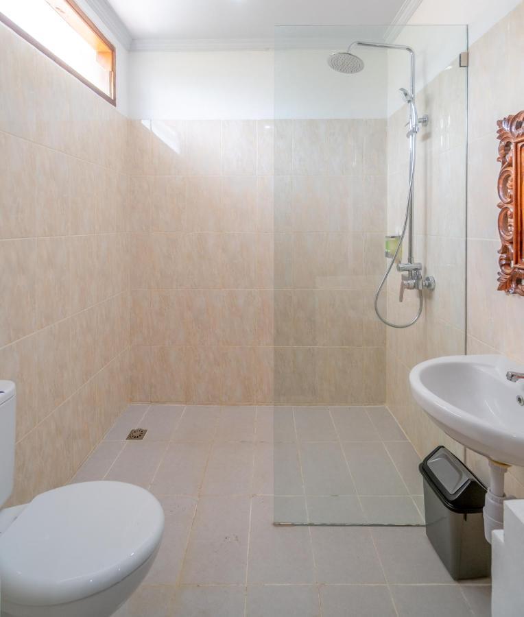 Lo Sari Bungalow Batununggul Exteriör bild